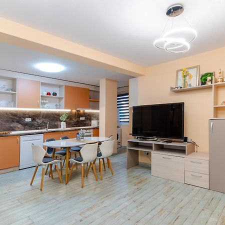 Mirela Guest Apartment Veliko Tarnovo Eksteriør billede