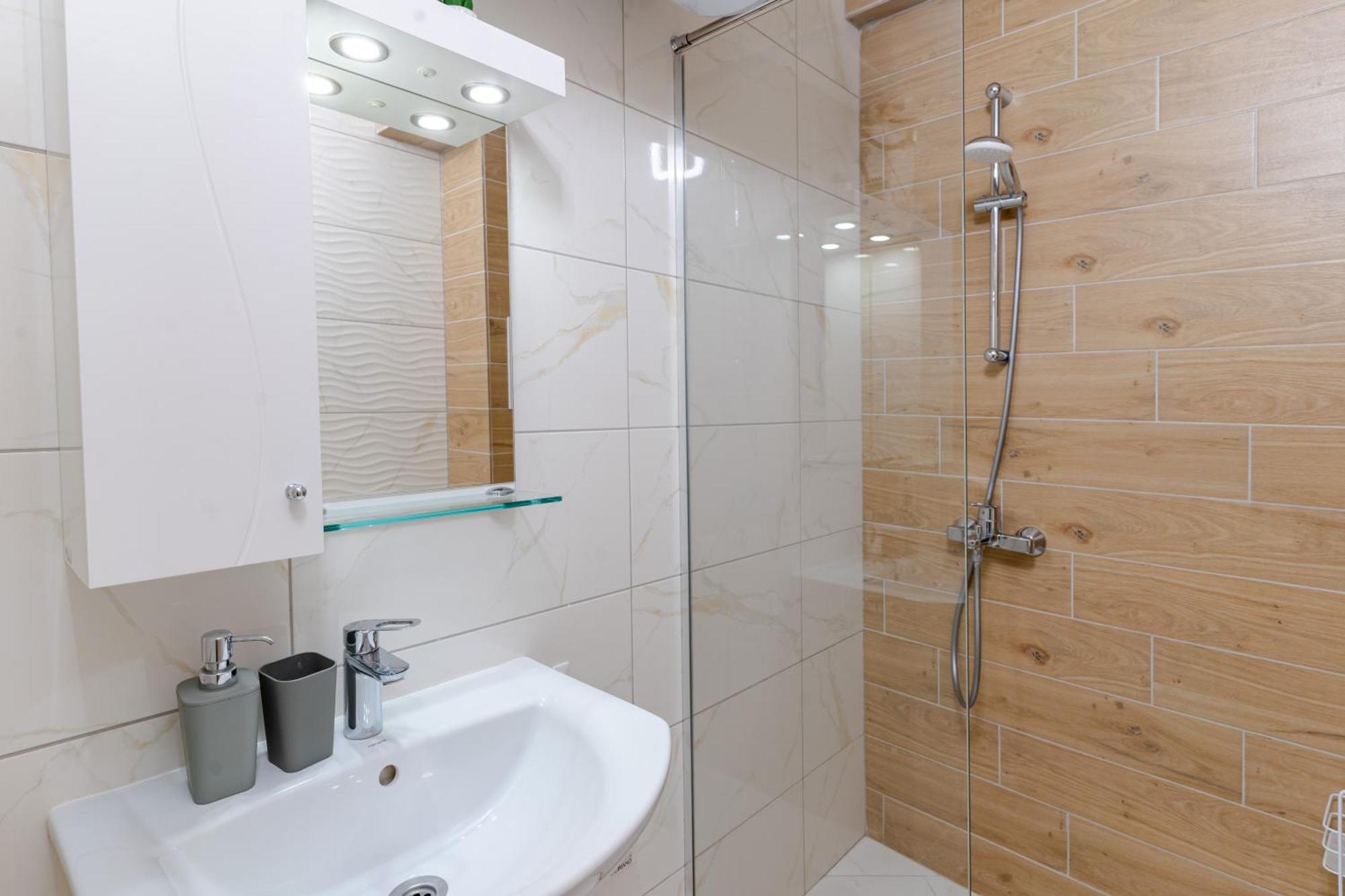 Mirela Guest Apartment Veliko Tarnovo Eksteriør billede