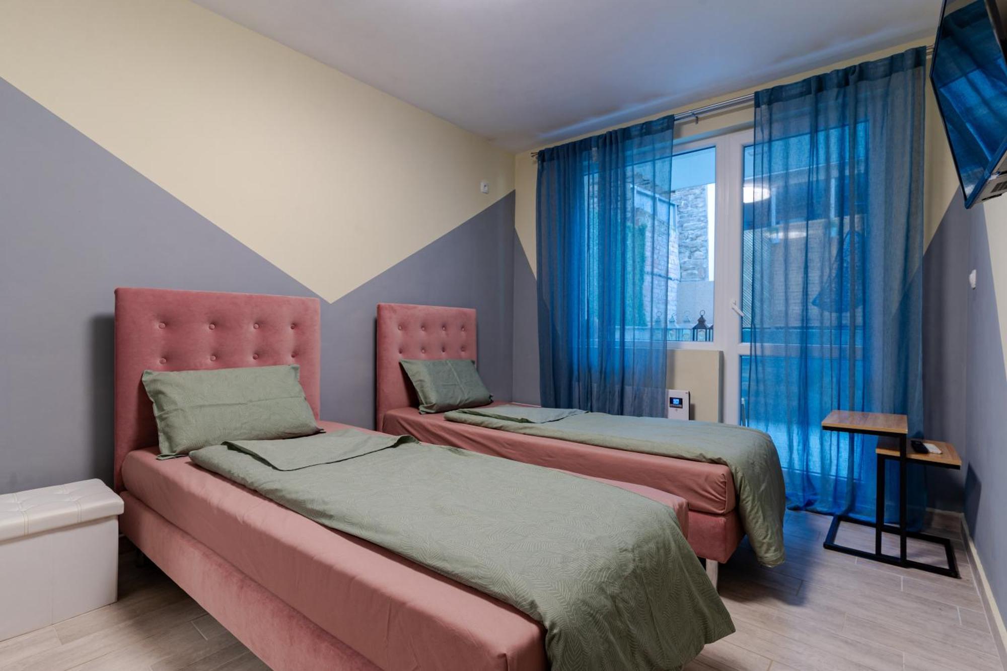 Mirela Guest Apartment Veliko Tarnovo Eksteriør billede