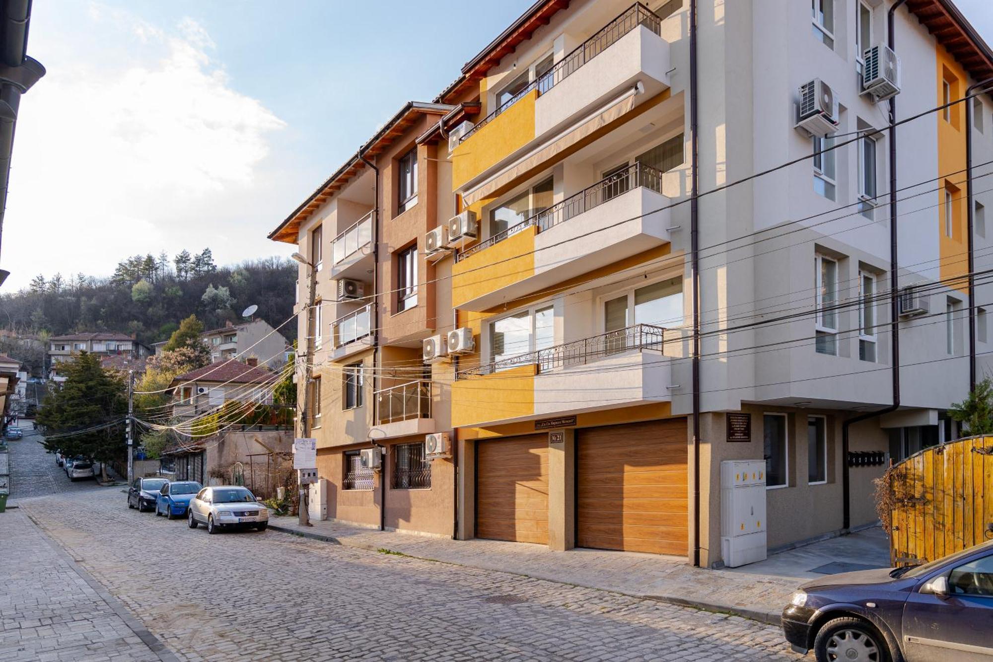 Mirela Guest Apartment Veliko Tarnovo Eksteriør billede